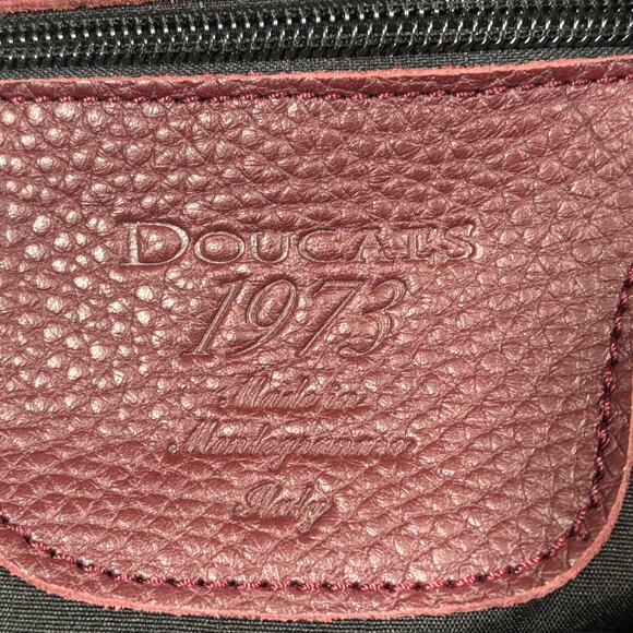 DOUCALS BURGUNDY LEATHER WEEKEND DUFFEL BAG NEVER USED - Picture 10 of 10